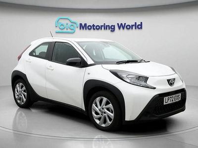 Used Toyota Aygo X PURE 71 HP (52 kW) 2022 White SUV