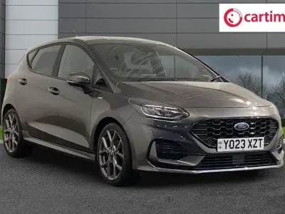 Usado Ford Fiesta ST-Line 125 HP (91 kW) 2023 Cinzento Citadino