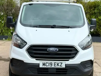 Used Ford Transit Custom 130 HP (95 kW) 2019 White Van