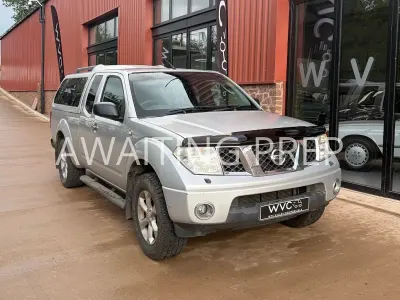 Used Nissan Navara 174 HP (127 kW) 2006 Silver Pickup