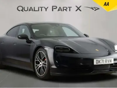 Usado Porsche Taycan Performance Package 419 kW (571 CV) 2021 Negro Berlina