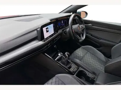 Second-hand VW Golf VIII R-line 130 CP (95 kW) 2023 Gri Hatchback