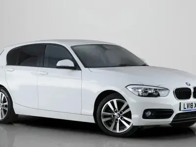 Used BMW 118 Sport Line 136 HP (100 kW) 2017 White Hatchback