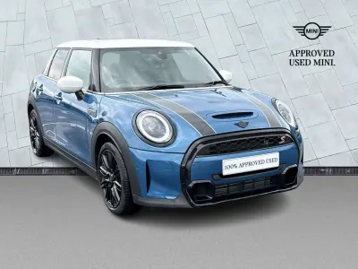 Usado Mini Cooper Exclusive 2024 Azul Citadino