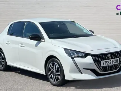 Used Peugeot 208 Allure Premium 100 HP (73 kW) 2022 White Hatchback