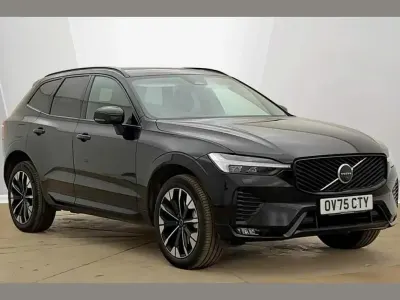 Begagnad Volvo XC60 Ultra 250 HK (183 kW) 2025 Svart SUV