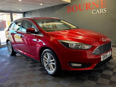 Used Ford Focus Zetec 125 HP (91 kW) 2016 Red Estate