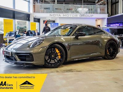 Used Porsche 911 2022 Green Coupe