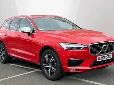 Usado Volvo XC60 R-Design 247 HP (181 kW) 2018 SUV