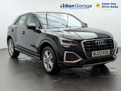 Begagnad Audi Q2 Sport 2023 Svart SUV
