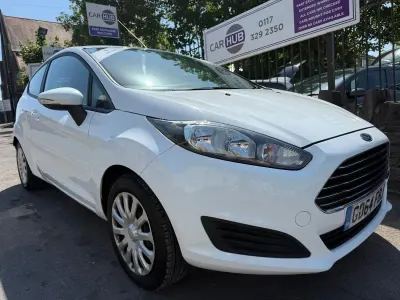 Used Ford Fiesta Style 82 HP (60 kW) 2015 White Hatchback