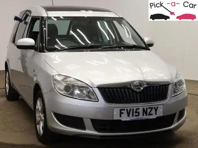 Usado Skoda Roomster SE 86 CV (63 kW) 2015 Plateado Monovolumen