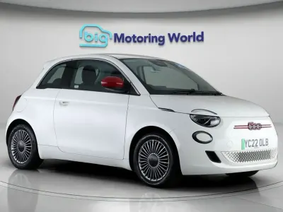 Used Fiat 500e Red 69 kW (94 HP) 2022 White Hatchback