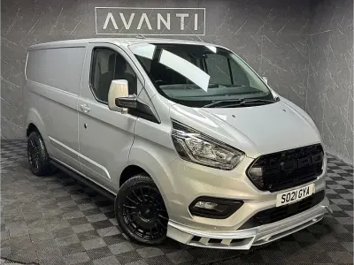 Used Ford Transit Custom Limited 130 HP (95 kW) 2021 Moondust silver (metallic paint) Van