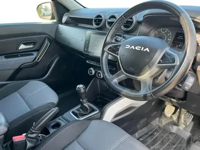 Used Dacia Duster Extreme 130 HP (95 kW) 2023 Green SUV