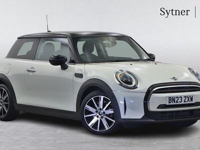 Used Mini Cooper Classic 134 HP (98 kW) 2023 White Hatchback