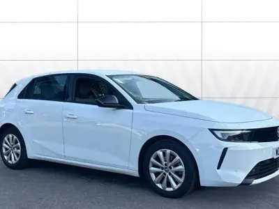 Used Vauxhall Astra Design Edition 110 HP (80 kW) 2025 Hatchback