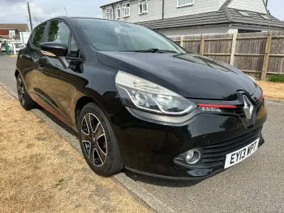 Used Renault Clio Dynamique 90 HP (66 kW) 2013 Black Hatchback