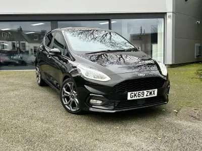 Begagnad Ford Fiesta ST-Line 2020 Svart Halvkombi