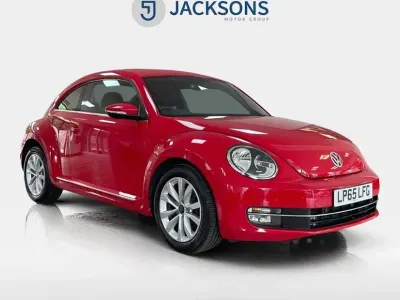 Used VW Beetle Design 110 HP (80 kW) 2015 Red Hatchback