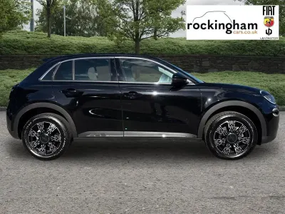 Used Fiat 600 S 99 HP (72 kW) 2025 Black SUV