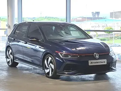 Begagnad VW Golf VII GTI Clubsport 300 HK (220 kW) 2021 Blå Halvkombi