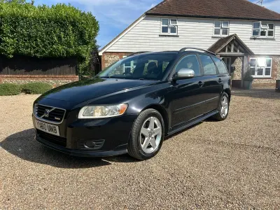 Used Volvo V50 R-Design 136 HP (100 kW) 2010 Black Estate