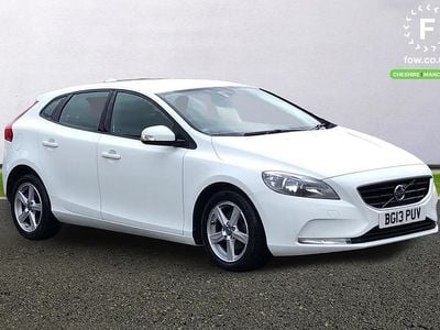 Used Volvo V40 2013 White Hatchback
