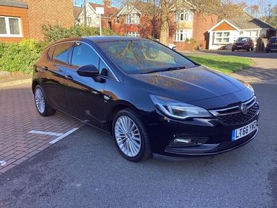 Used Vauxhall Astra Elite 150 HP (110 kW) 2016 Black Hatchback