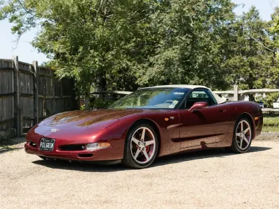 Used Chevrolet Corvette 560 HP (411 kW) 2003 Red Cabriolet