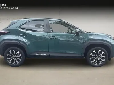 Used Toyota Yaris Cross Design 2025 Green SUV