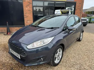 Used Ford Fiesta Zetec 75 HP (55 kW) 2013 Grey Hatchback