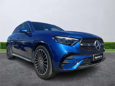 Begagnad Mercedes GLC220 AMG Line Premium Plus 197 HK (144 kW) 2024 Blå Kombi
