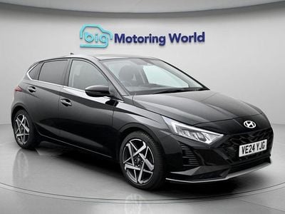 Używany Hyundai i20 Ultimate 99 KM (72 kW) 2024 Czarny Hatchback