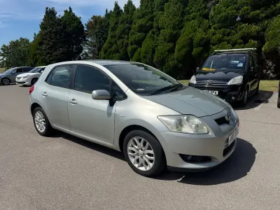 Used Toyota Auris T3 124 HP (91 kW) 2007 Silver Hatchback
