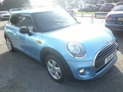 Begagnad Mini ONE
