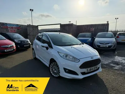Usado Ford Fiesta Titanium 2014 Branco Citadino