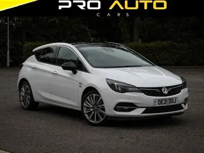 Used Vauxhall Astra Edition 2021 White Hatchback