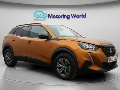 Usado Peugeot 2008 Active+ 100 HP (73 kW) 2023 Laranja SUV