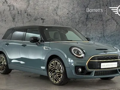 Used Mini Cooper S Clubman Untold Edition 176 HP (129 kW) 2022 Green Estate