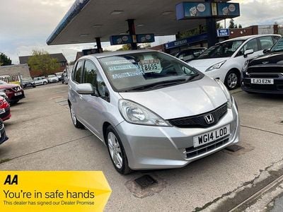 Used Honda Jazz ES 2014 Silver Hatchback