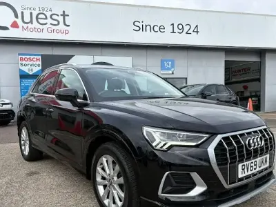 Używany Audi Q3 Sport 150 KM (110 kW) 2019 Czarny SUV