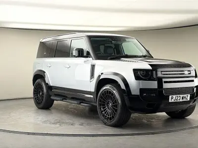 Usado Land Rover Defender HSE 300 HP (220 kW) 2022 Prateado SUV