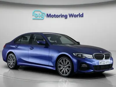 Begagnad BMW 330e M Sport 292 HK (214 kW) 2022 Blå Sedan