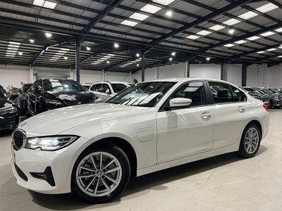 BMW 330e