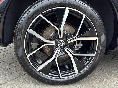 Used VW Tiguan R-line 267 HP (196 kW) 2025 Red SUV