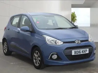 Used Hyundai i10 Premium 67 HP (49 kW) 2016 Blue Hatchback