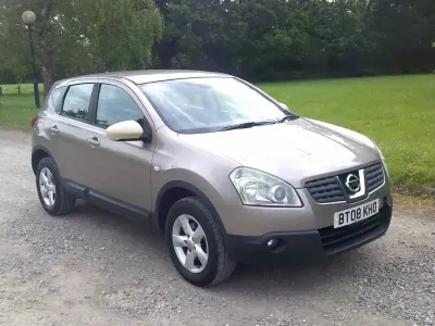 Używany Nissan Qashqai Acenta 114 KM (83 kW) 2008 Beżowy SUV