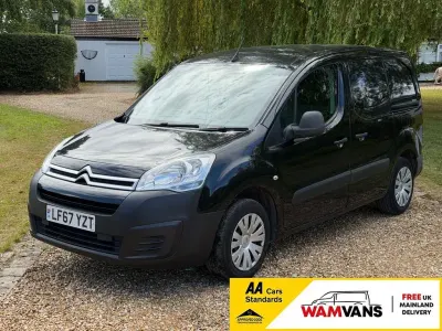 Used Citroën Berlingo 75 HP (55 kW) 2017 Black MPV