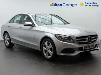 Begagnad Mercedes C200